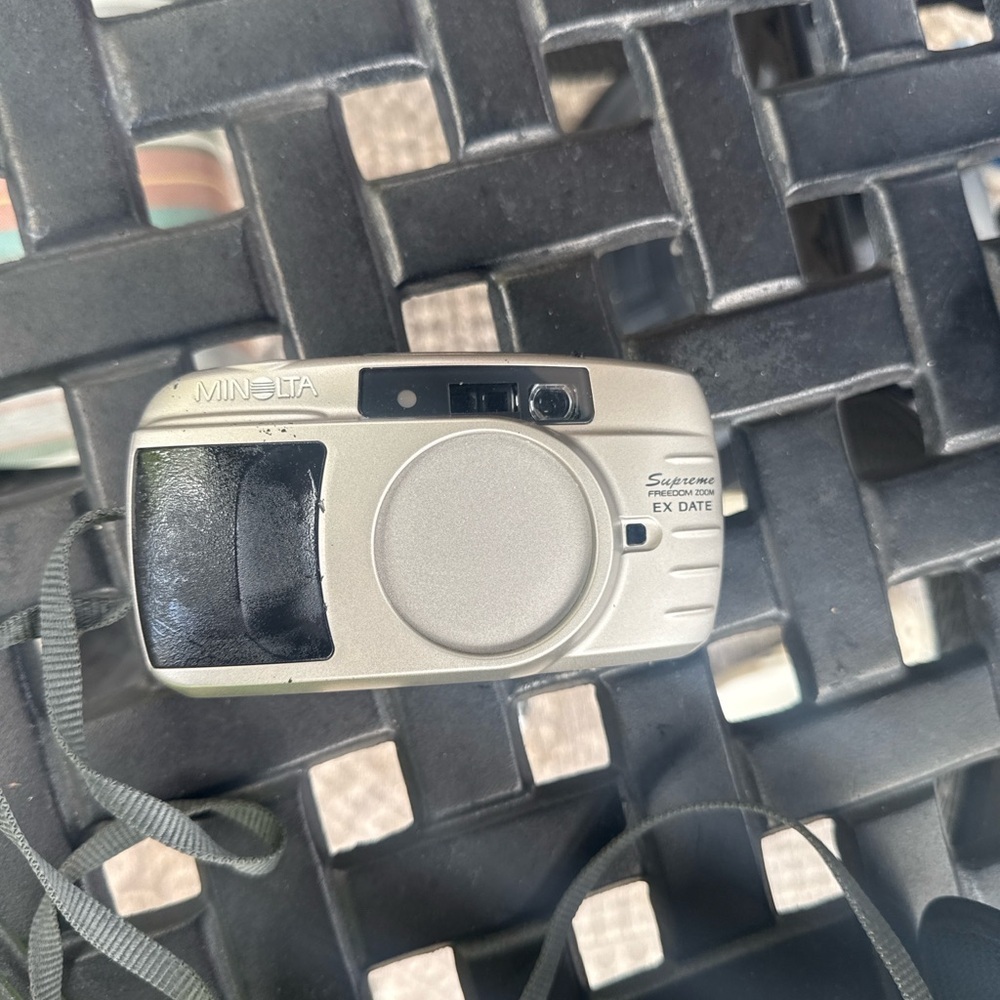 Minolta Freedom Supreme EX Date 35mm point-and-shoot film camera